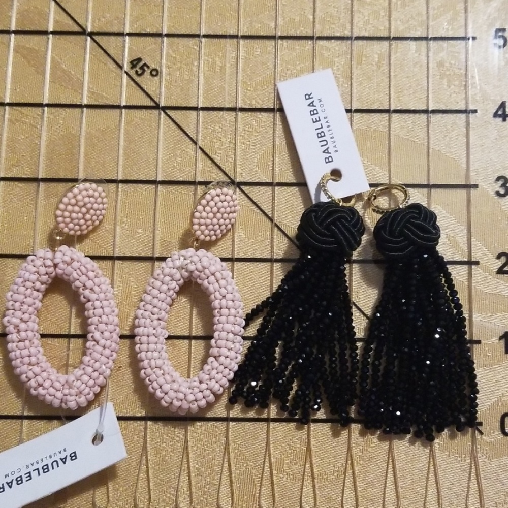 2 pair of baublebar earrings - Picture 4 of 5